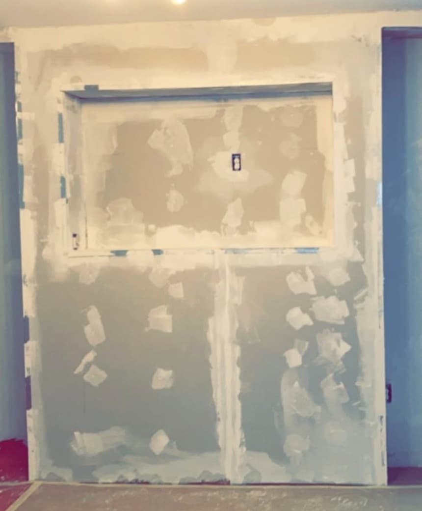 Room before professional painting